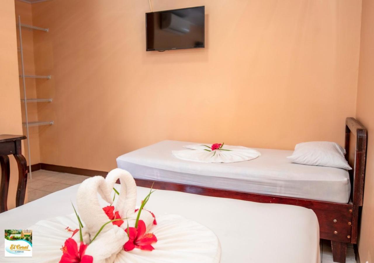 Hotel Y Cabinas El Coral Хако Экстерьер фото