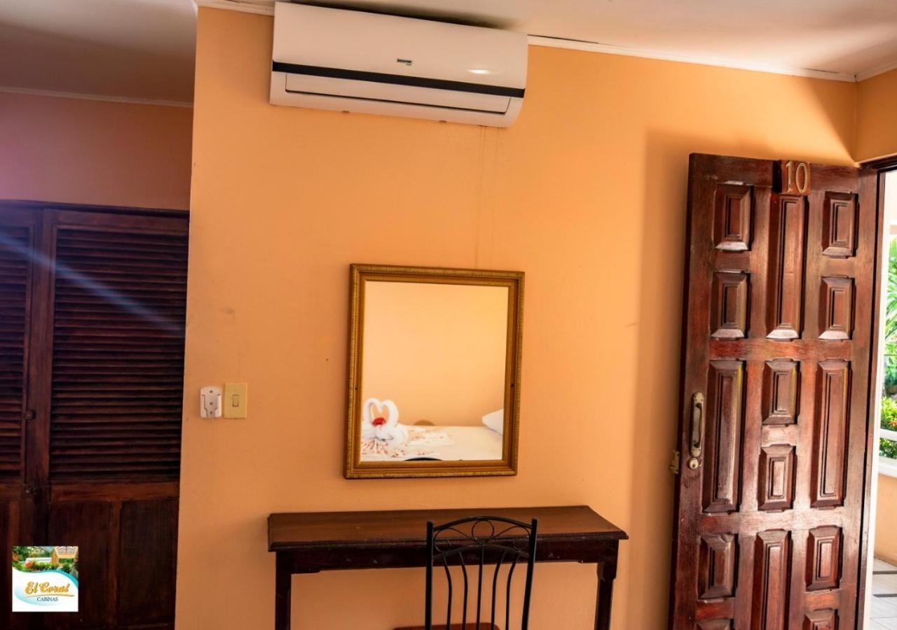Hotel Y Cabinas El Coral Хако Экстерьер фото