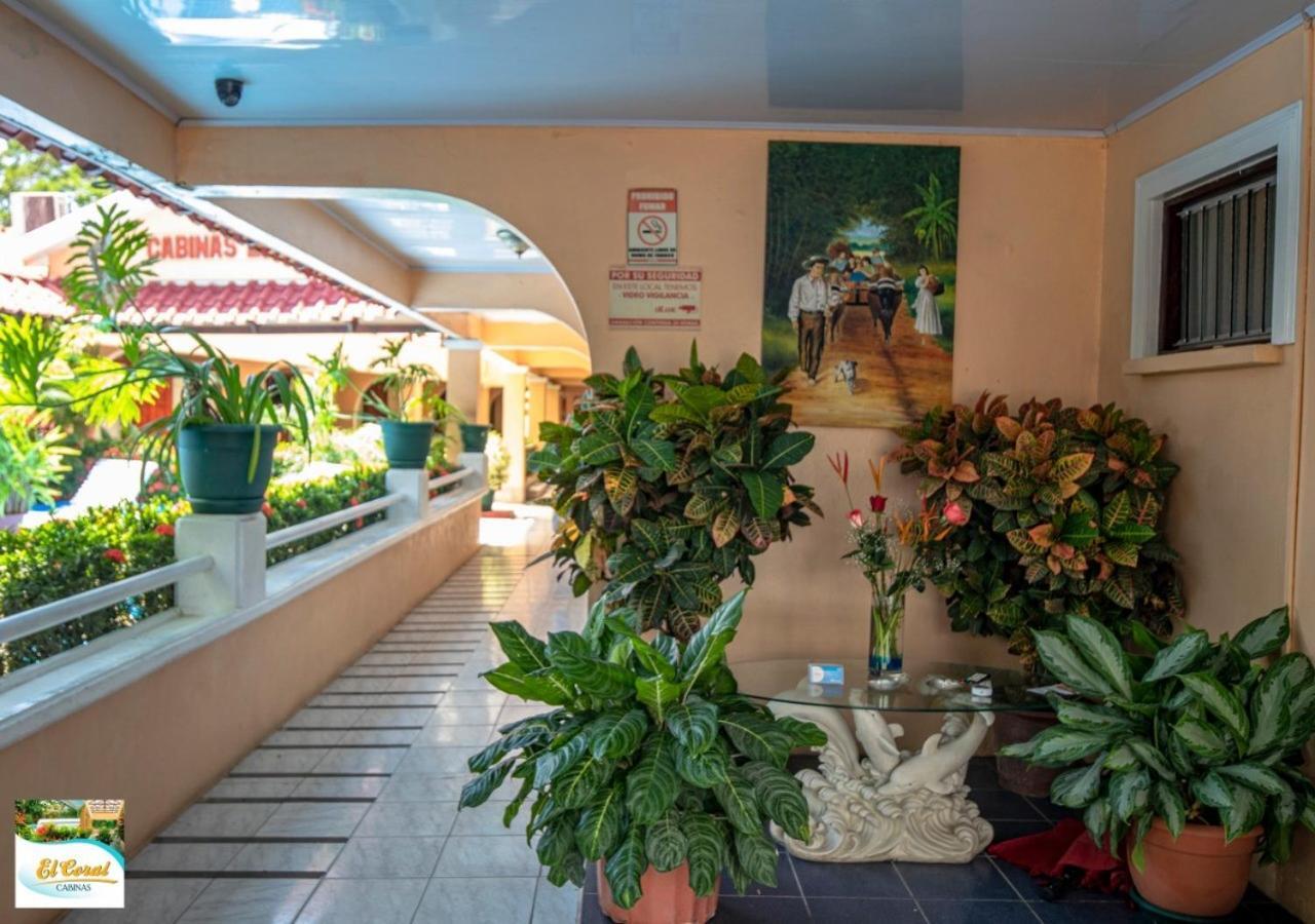 Hotel Y Cabinas El Coral Хако Экстерьер фото